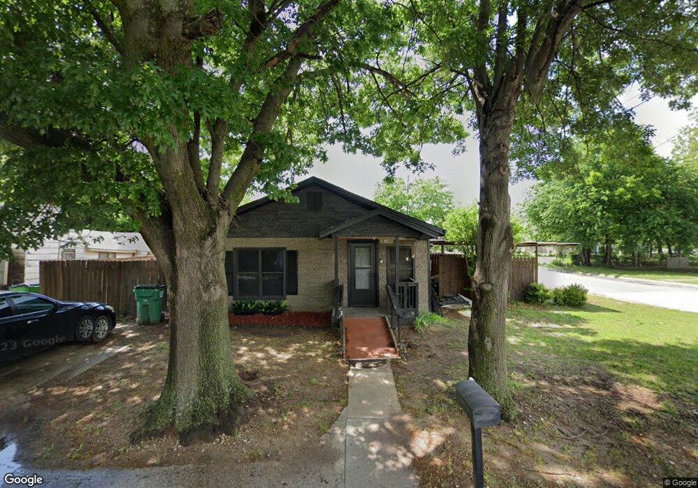 825 N Culberson St, Gainesville, TX 76240 - photo 1