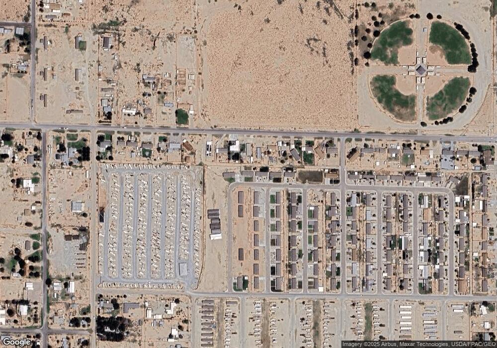 1012 Butternut St, Carlsbad, NM 88220 - photo 1