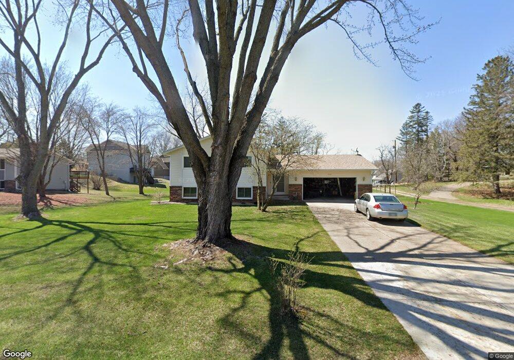 5732 Bluebird Ln, Minnetonka, MN 55345 - photo 1