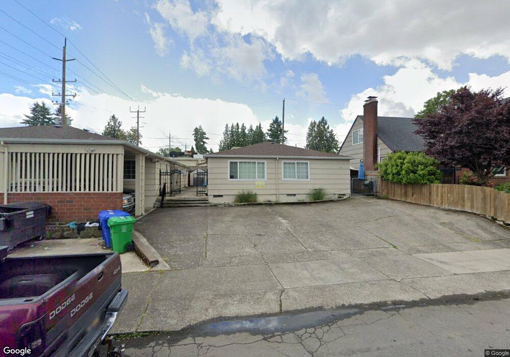 210 N Russet St unit 214, Portland, OR 97217 - photo 1