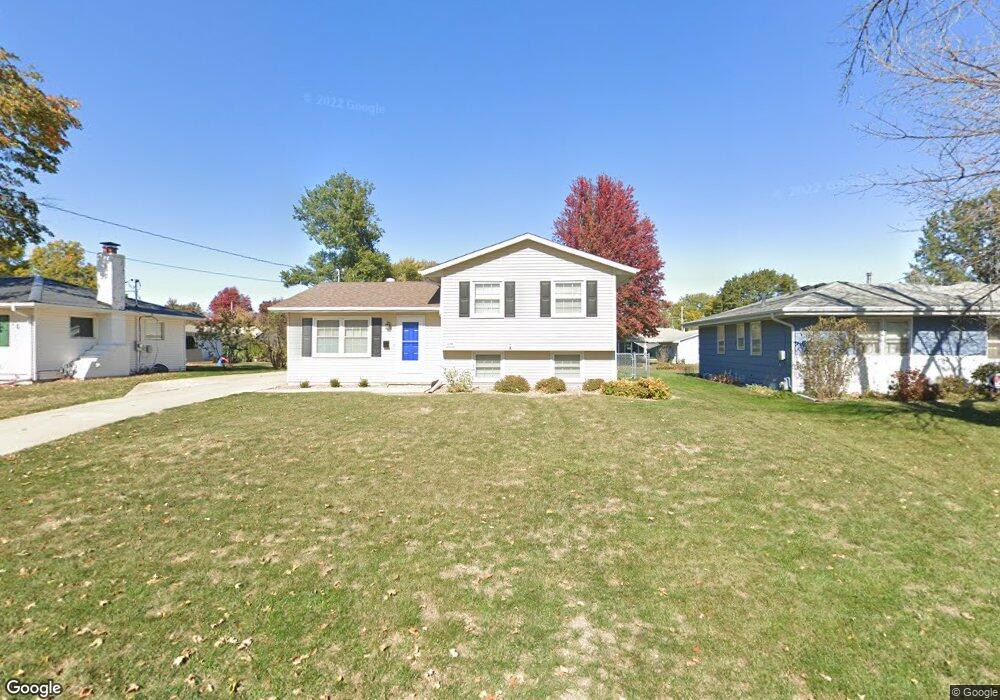 2008 N 2nd Ave E, Newton, IA 50208 - photo 1