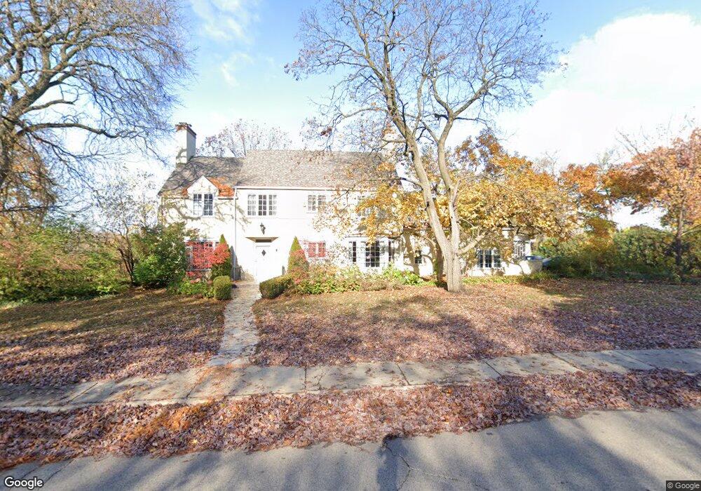 32 River Bluff Rd, Elgin, IL 60120 - photo 1