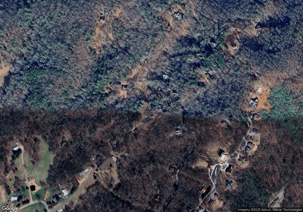 814 Spruce Cir, Mineral Bluff, GA 30559 - photo 1