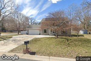 8120 Red Oak Ct, New Brighton, MN 55112