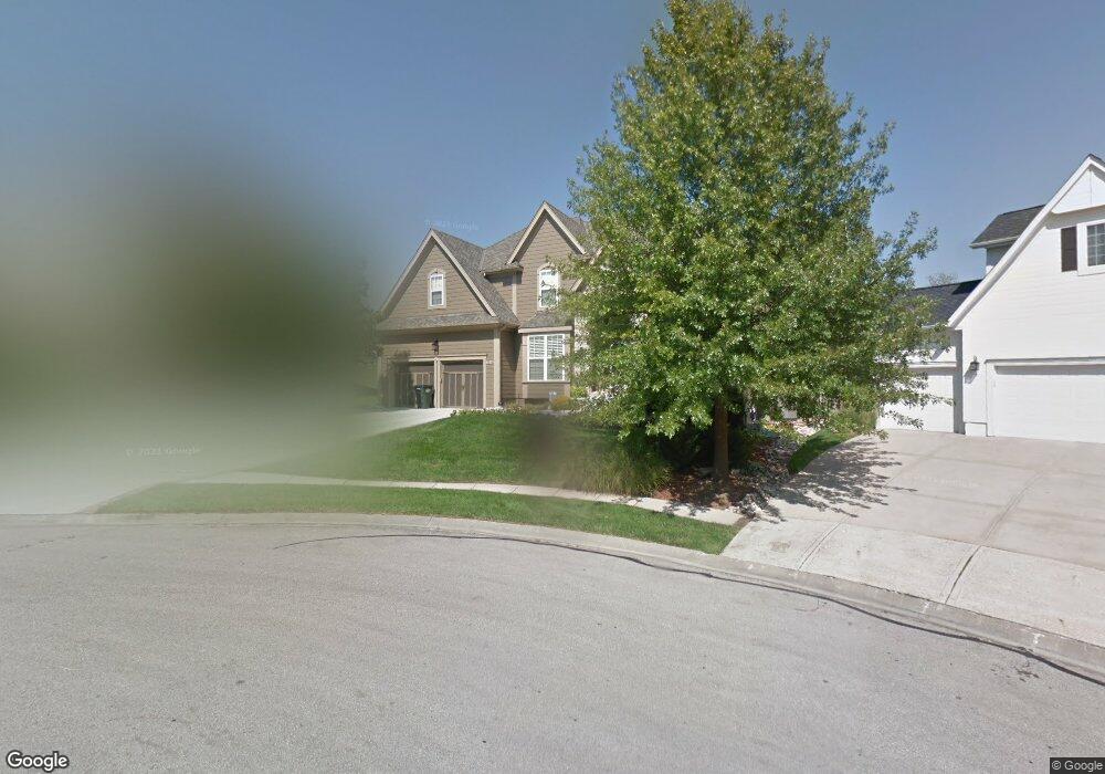 7216 Mullen Rd, Shawnee, KS 66216 - photo 1