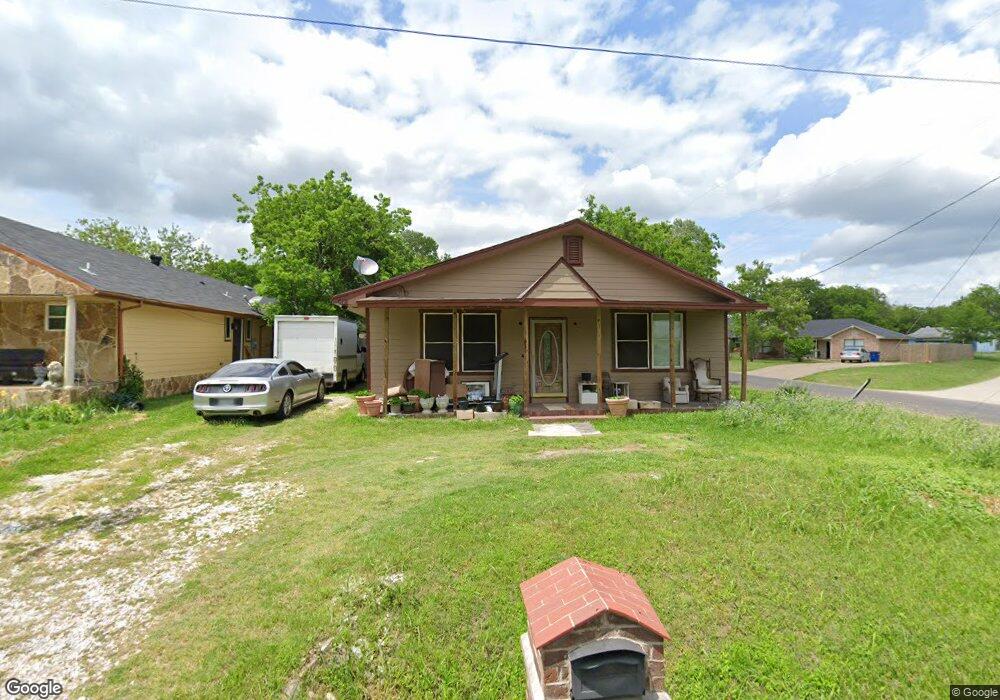 412 E Moore St, Ennis, TX 75119 - photo 1