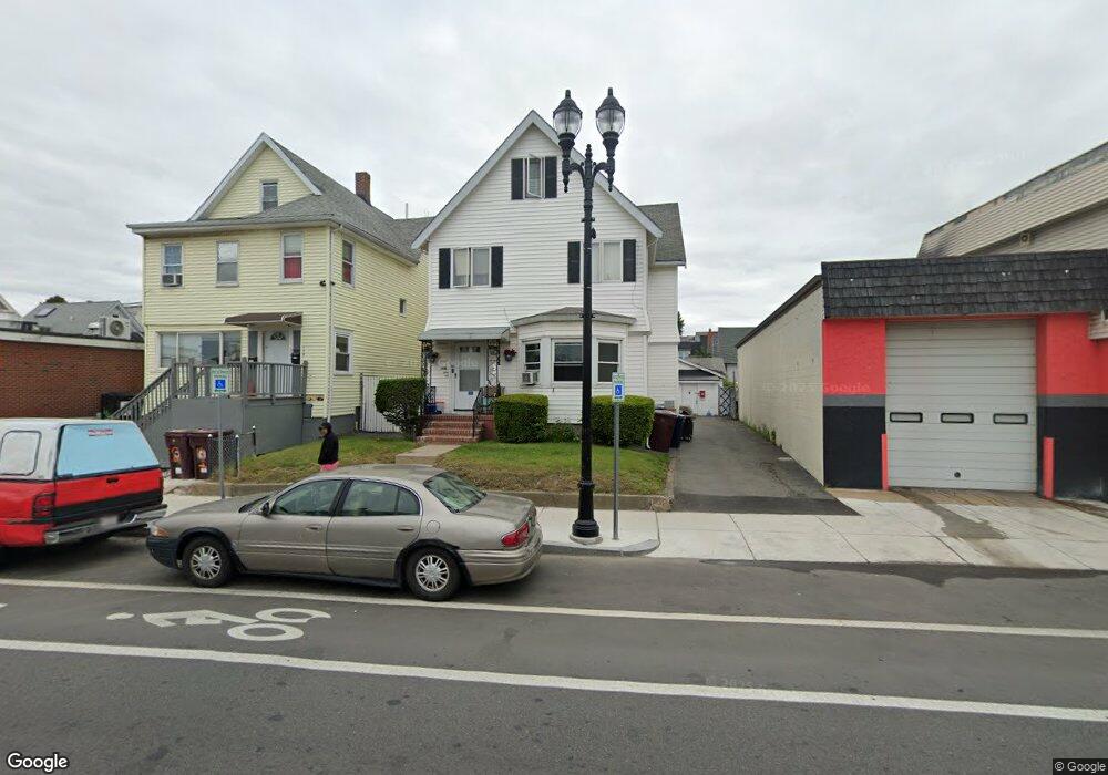 140 Ferry St unit 1, Everett, MA 02149 - photo 1