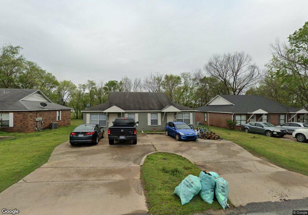 207 W Parks St unit A & B, Prairie Grove, AR 72753 - photo 1