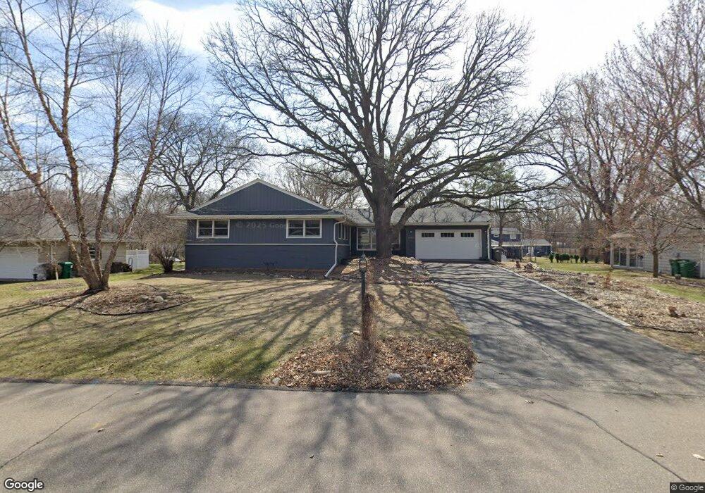 16413 Canterbury Dr, Minnetonka, MN 55345 - photo 1