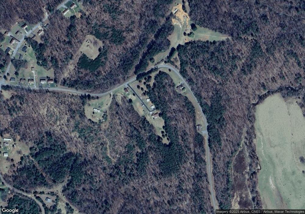 478 Lawrence Dr, Martinsville, VA 24112 - photo 1