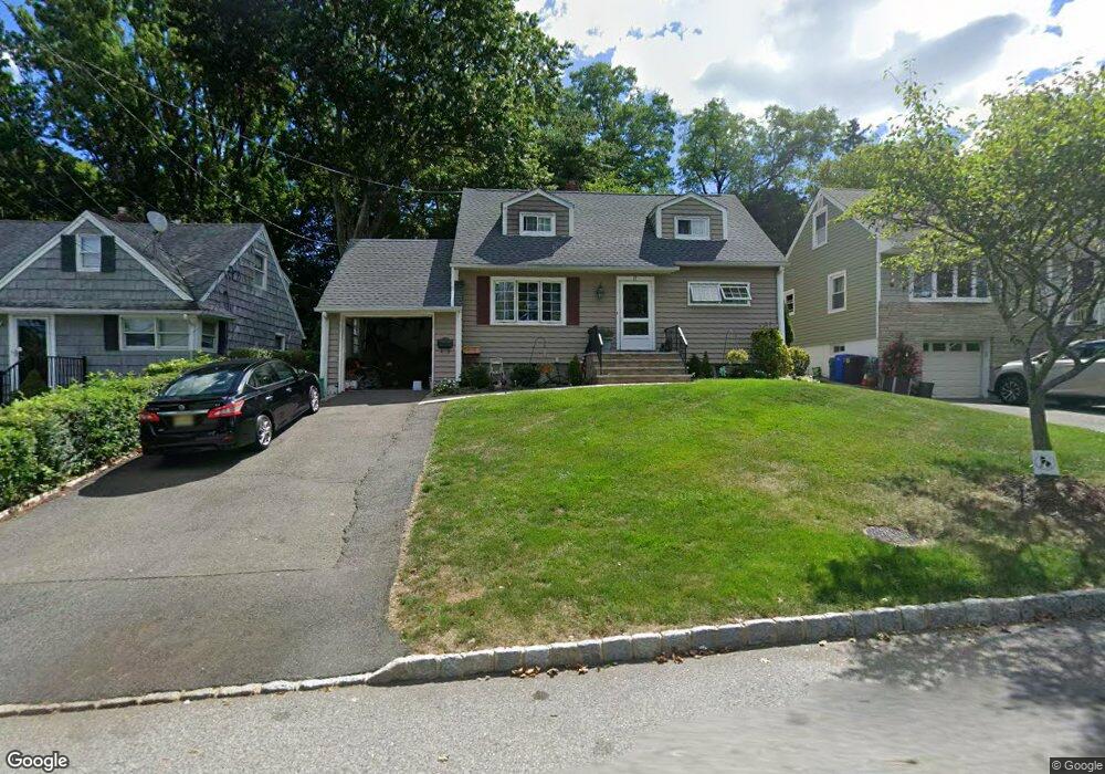 17 Deerfield Dr, West Orange, NJ 07052 - photo 1