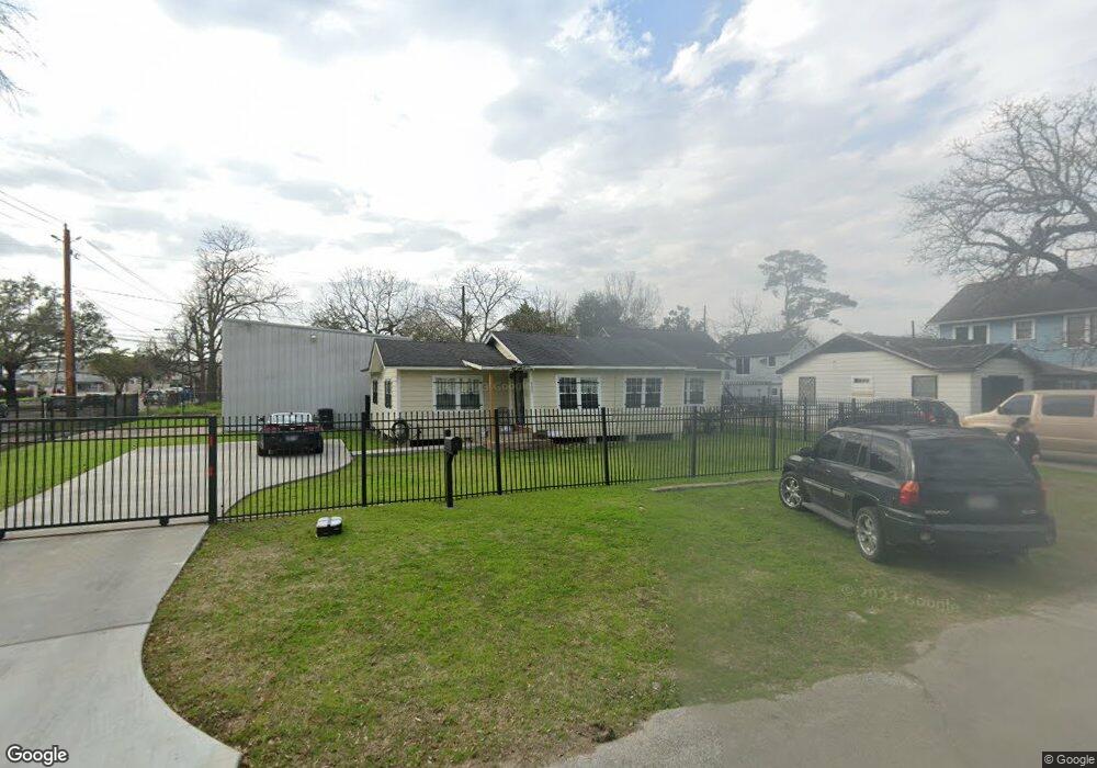 4807 Siegel St, Houston, TX 77009 - photo 1