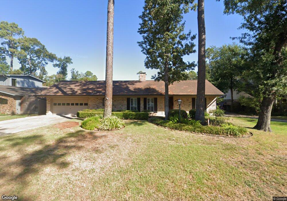 10942 Saint Marys Ln, Houston, TX 77079 - photo 1