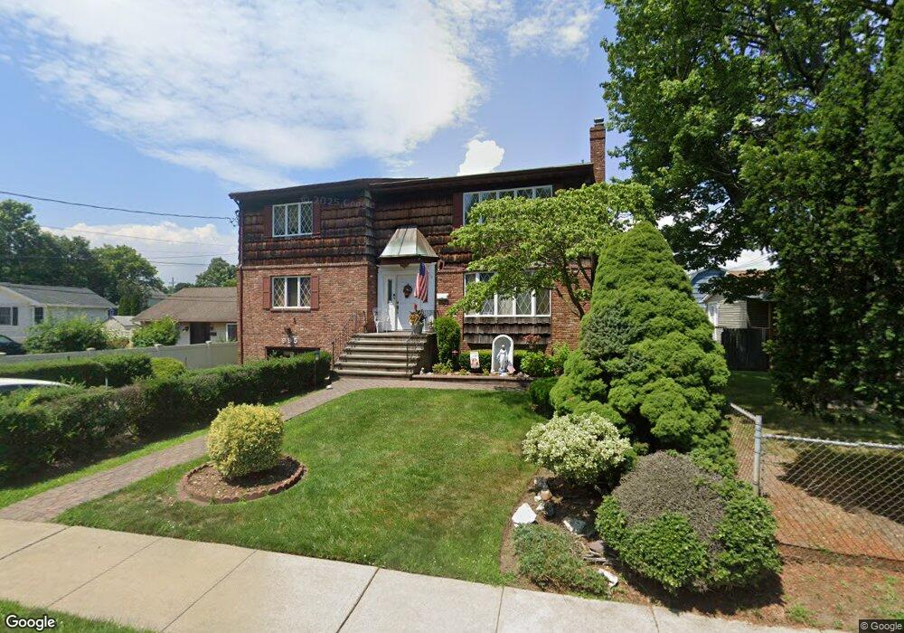 995 Thomas Ave, Baldwin, NY 11510 - photo 1