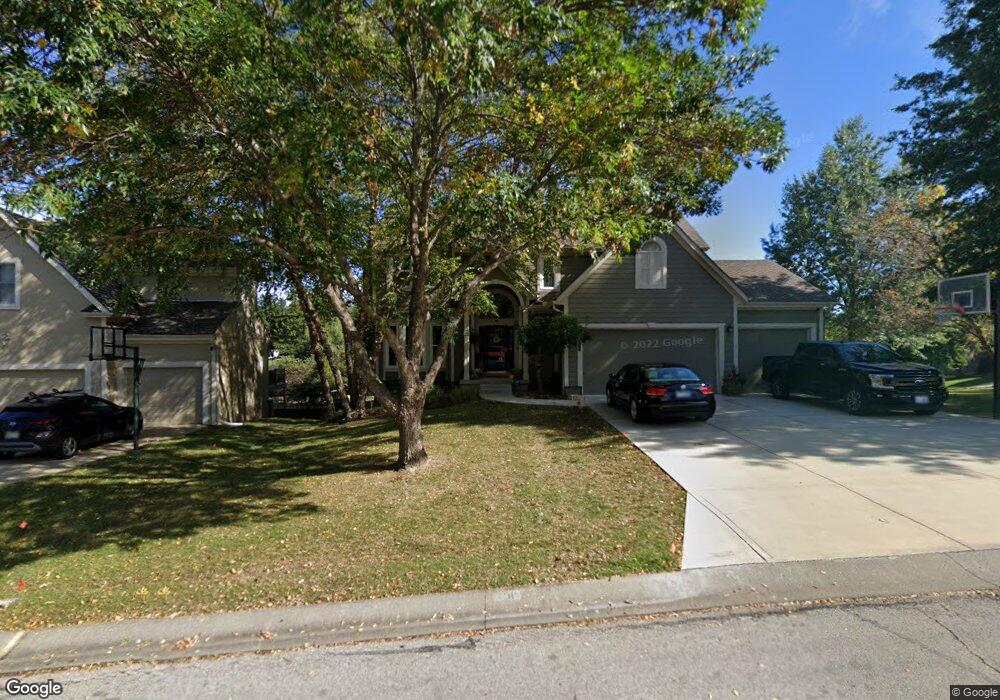 7015 Alden St, Shawnee, KS 66216 - photo 1