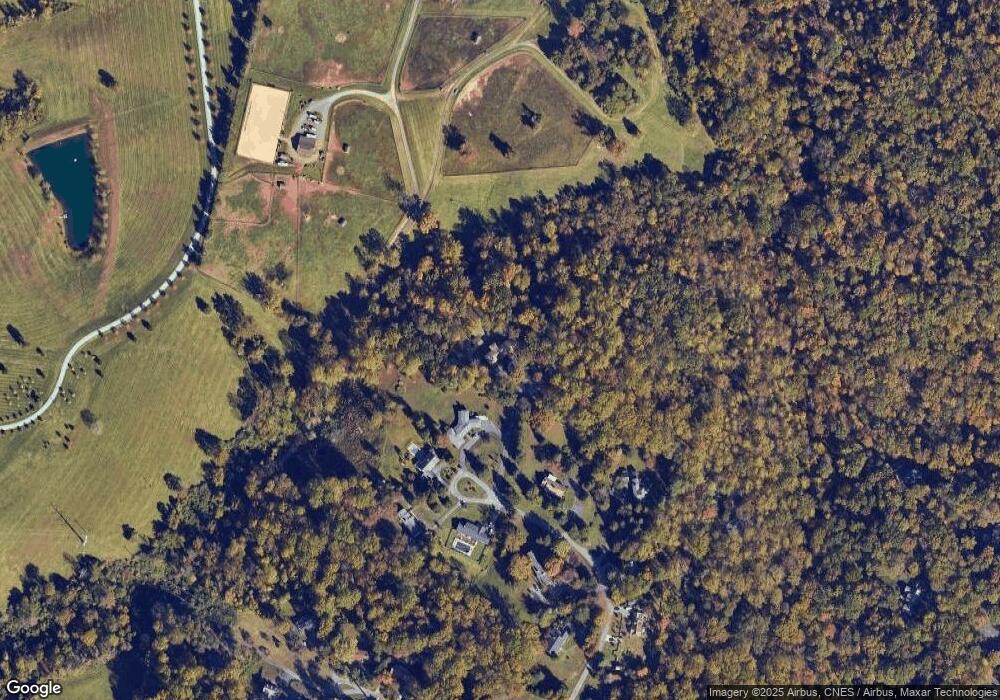 220 Montvue Dr, Charlottesville, VA 22901 - photo 1