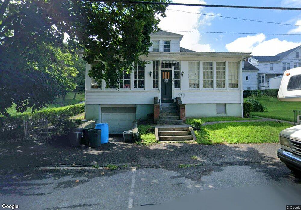 256 E Phillips St, Coaldale, PA 18218 - photo 1