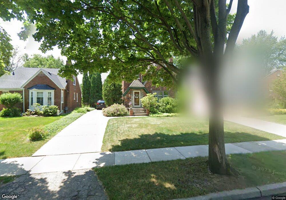 315 Hillcrest Ave, Grosse Pointe Farms, MI 48236 - photo 1