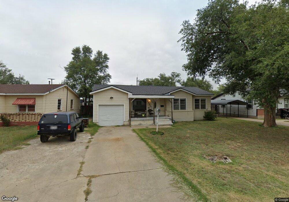 1205 NE 2nd St, Dumas, TX 79029 - photo 1