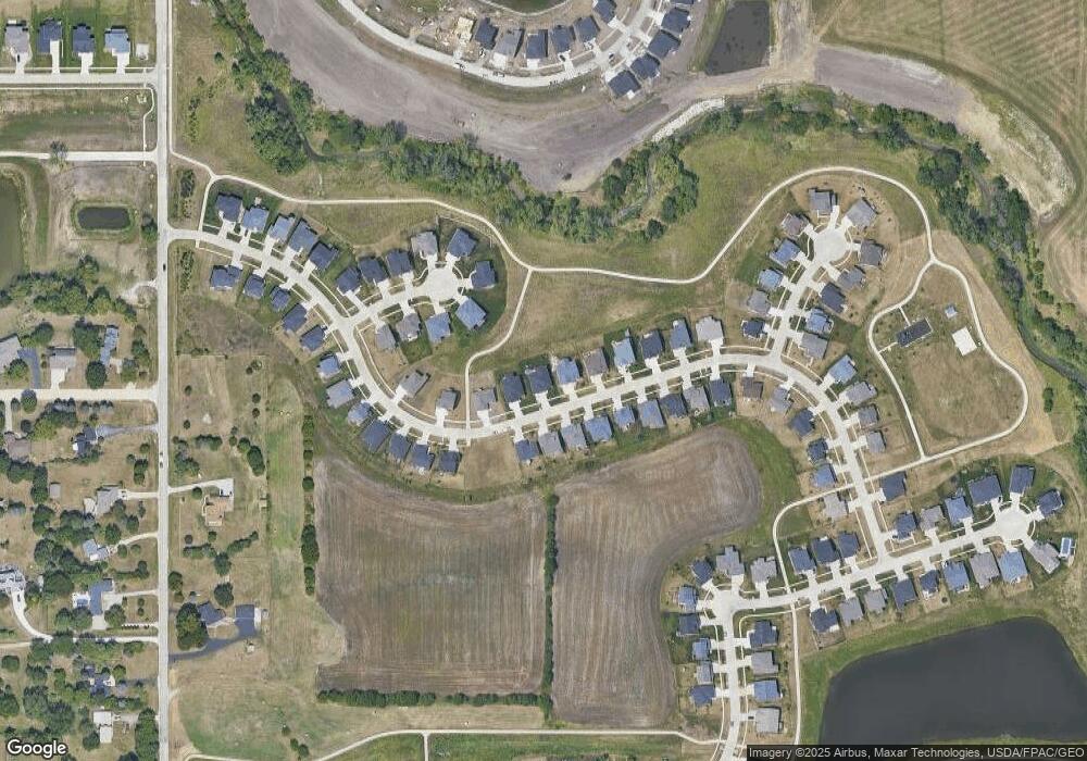 9717 Marnewood Dr, Johnston, IA 50131 - photo 1