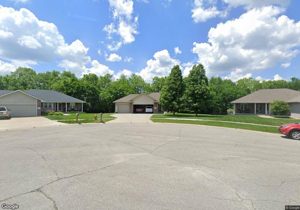 3434 SW 47th Ct, Topeka, KS 66610 - photo 1