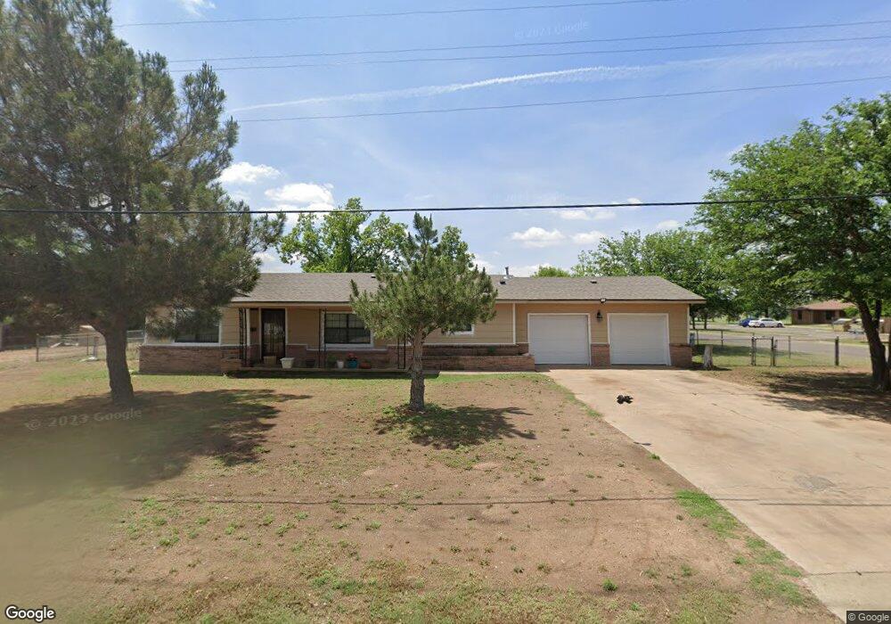 2711 W 4th St, Plainview, TX 79072 - photo 1
