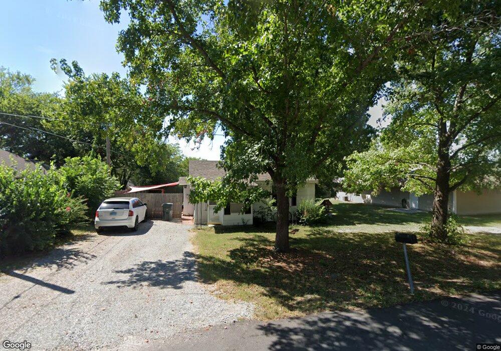 415 W 12th St, Claremore, OK 74017 - photo 1