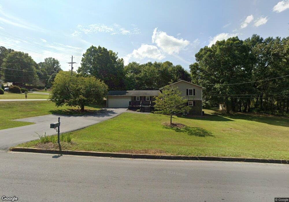 145 Meadow Ln, Calhoun, GA 30701 - photo 1