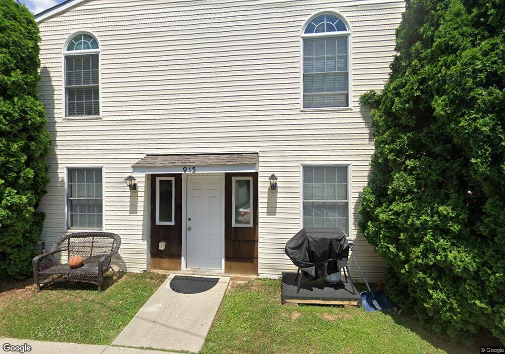 915 Green St, Emmaus, PA 18049 - photo 1