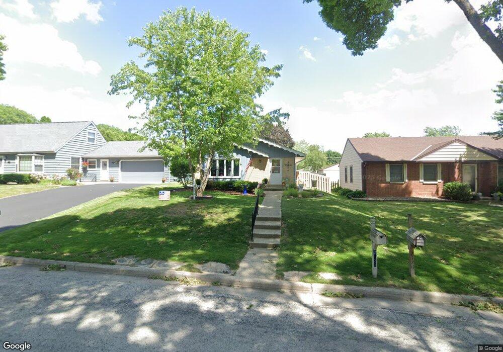 2120 N 117th St, Milwaukee, WI 53226 - photo 1