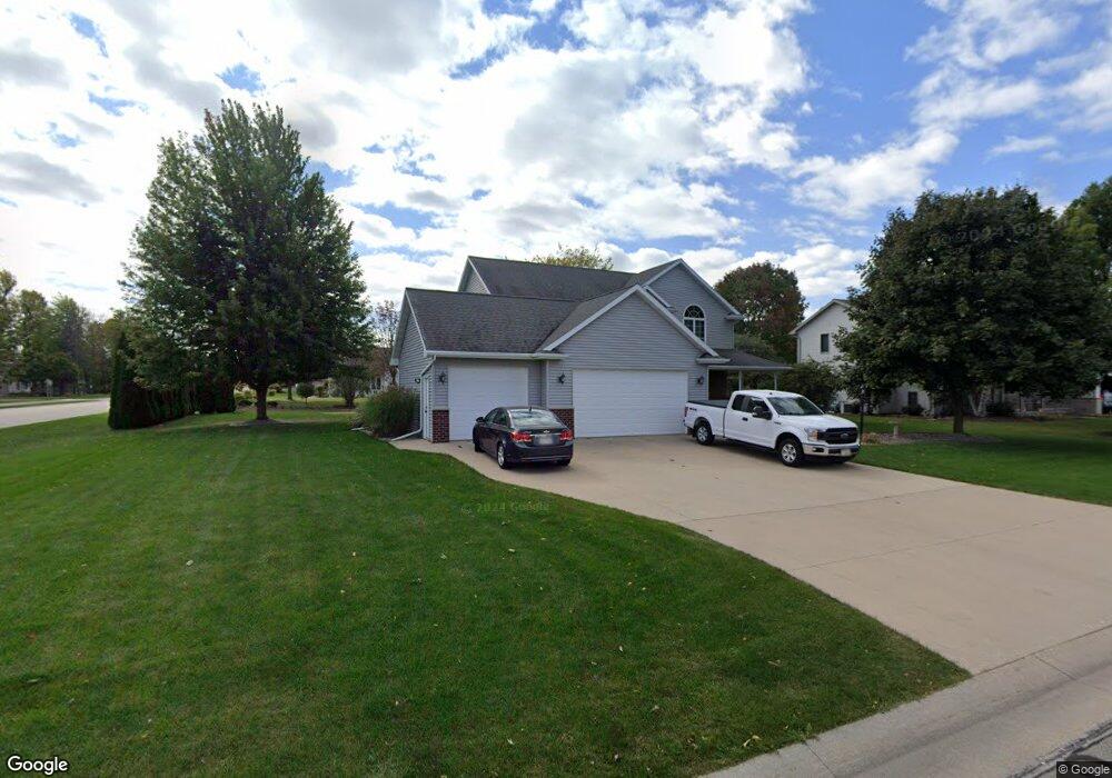 W5903 Sweet Clover Dr, Appleton, WI 54915 - photo 1