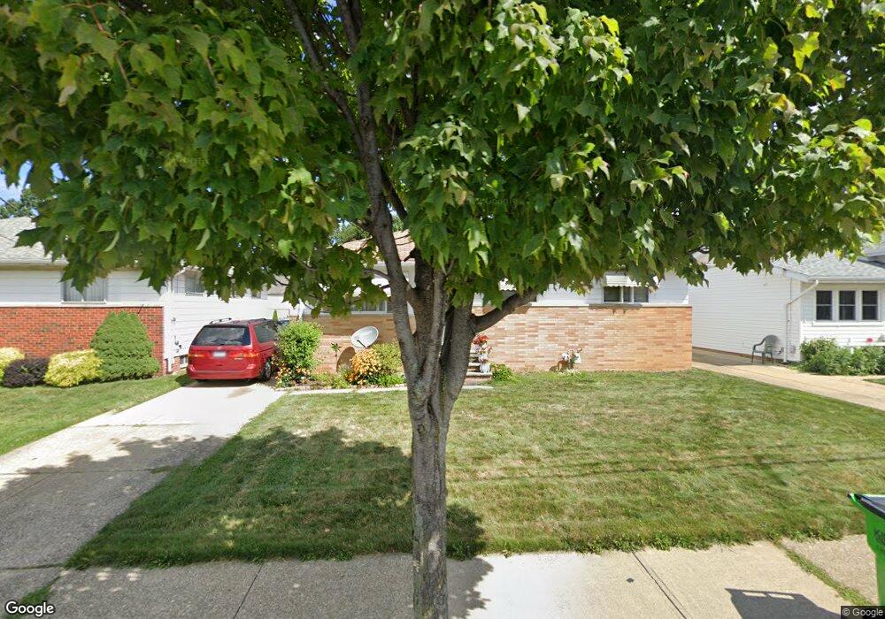 30875 Harrison Rd, Wickliffe, OH 44092 - photo 1