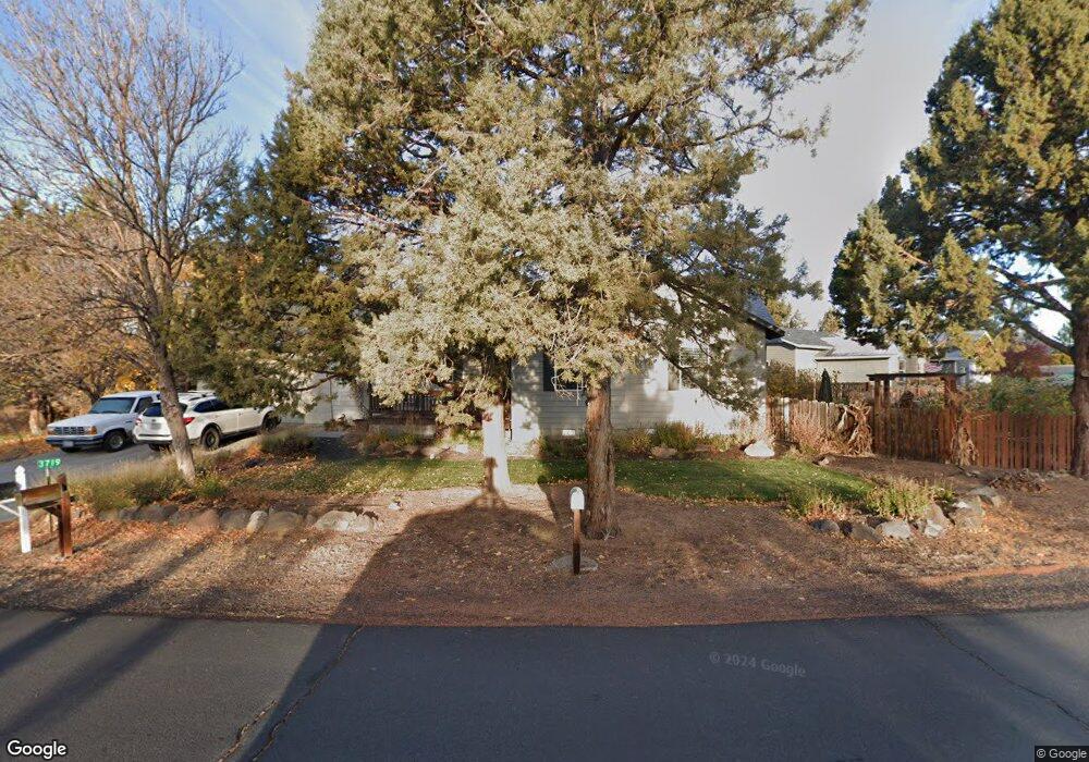 3719 SW 32nd St, Redmond, OR 97756 - photo 1