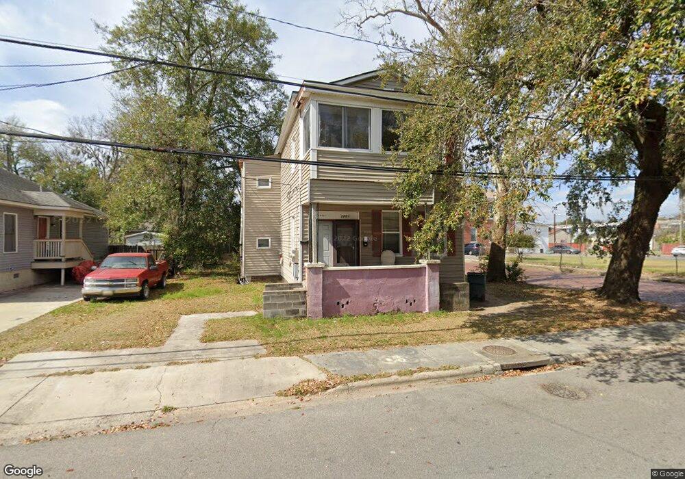 2001 Harden St, Savannah, GA 31415 - photo 1