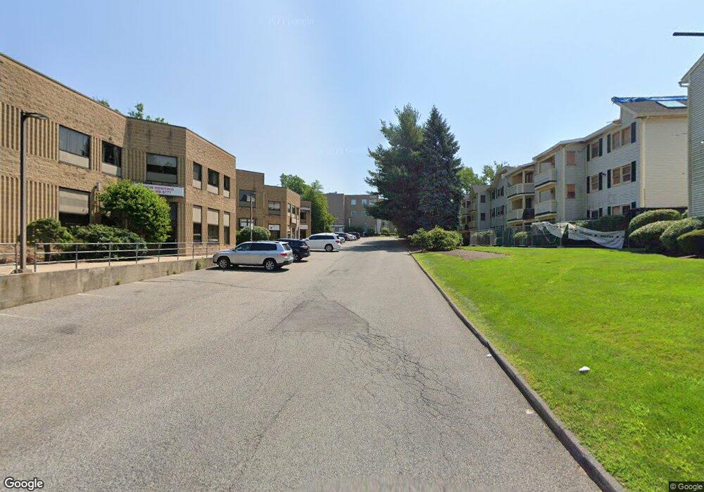 1208 Vfw Pkwy unit 103, West Roxbury, MA 02132 - photo 1