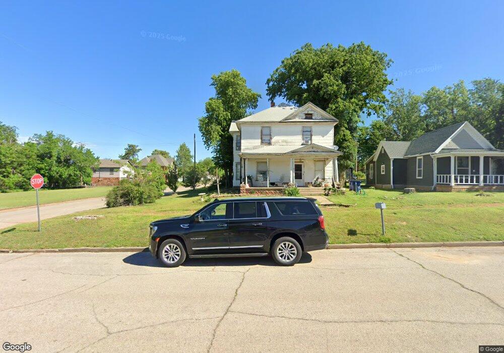 702 E Springer Ave, Guthrie, OK 73044 - photo 1