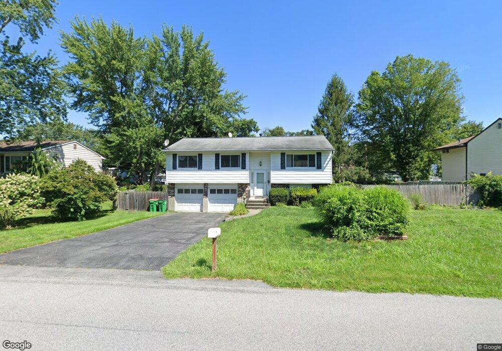 32 Sutton Park Rd, Poughkeepsie, NY 12603 - photo 1