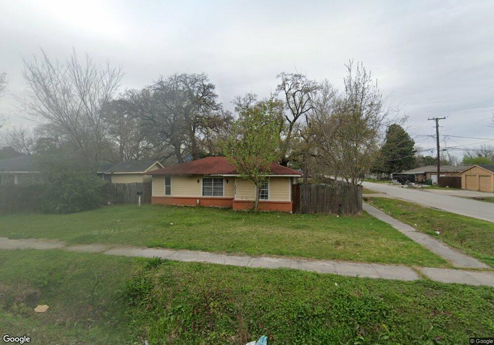 1013 Roxella St, Houston, TX 77076 - photo 1
