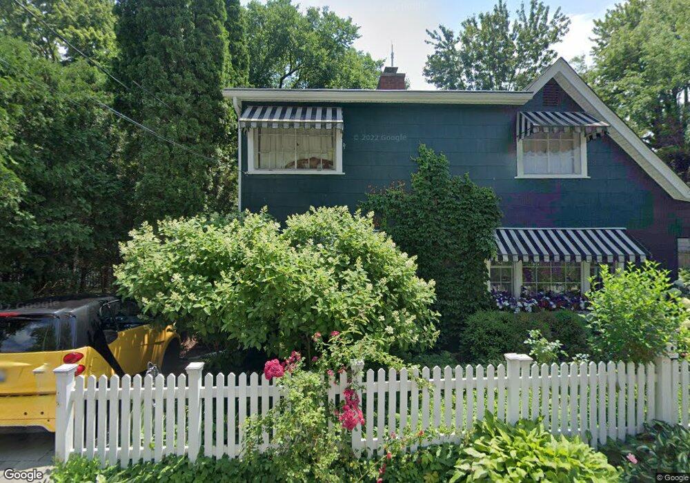 120 Kerby Ln, Grosse Pointe Farms, MI 48236 - photo 1