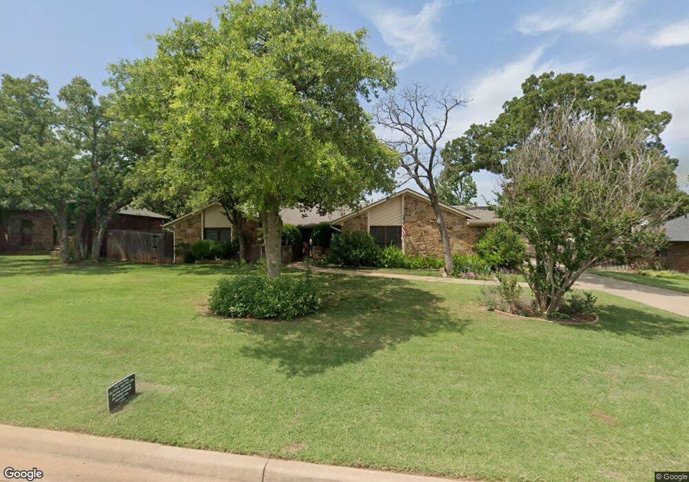 2027 Stoneridge Ln, Duncan, OK 73533 - photo 1