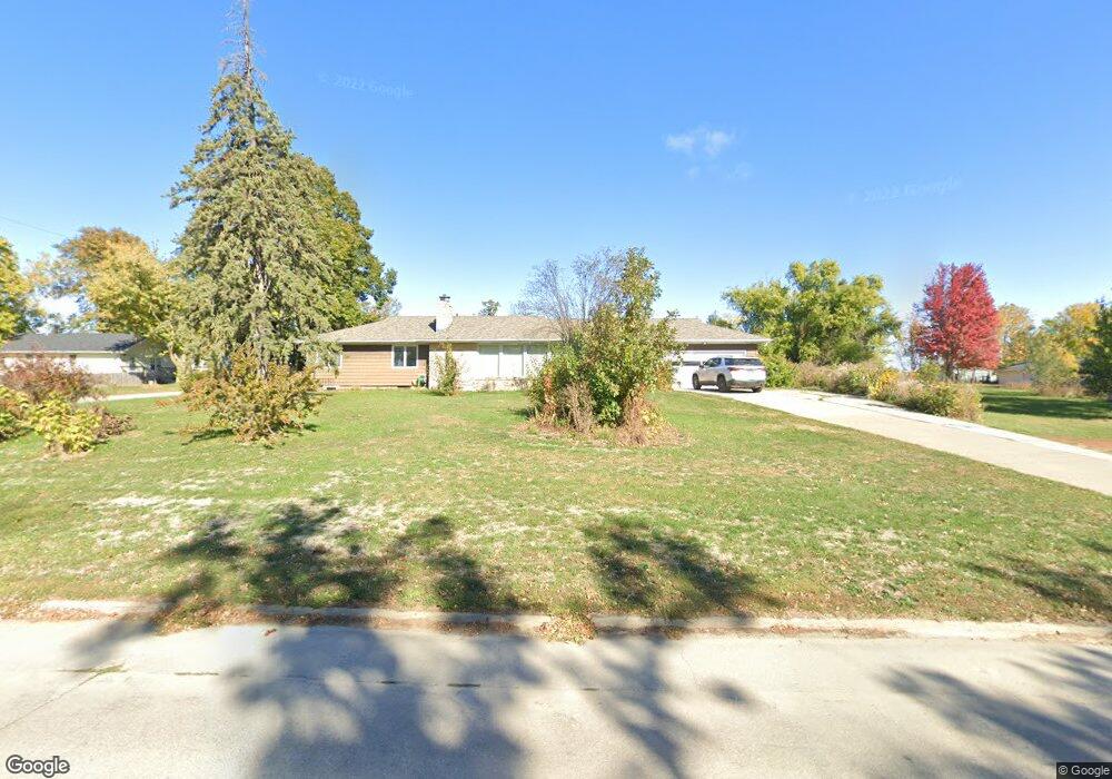 2060 N 4th Ave W, Newton, IA 50208 - photo 1