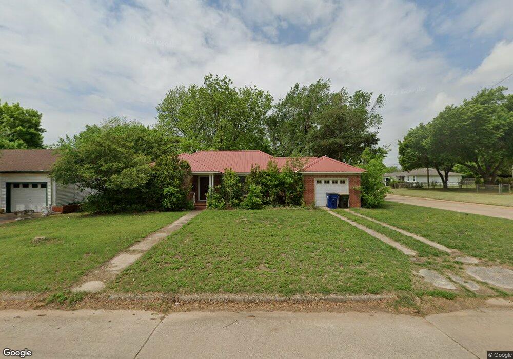1317 N Grand Blvd, Duncan, OK 73533 - photo 1