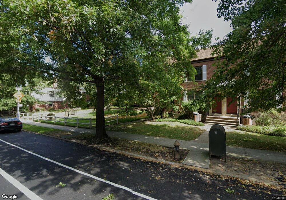 6967 Park Dr E unit A, Flushing, NY 11367 - photo 1