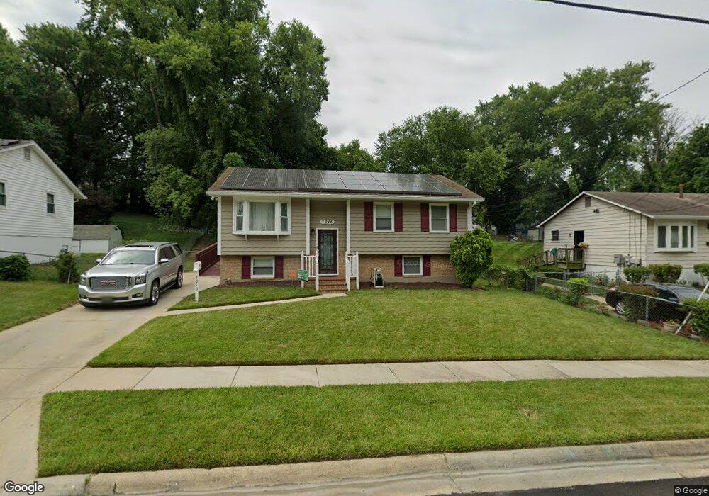 7015 Valley Park Rd, Capitol Heights, MD 20743 - photo 1