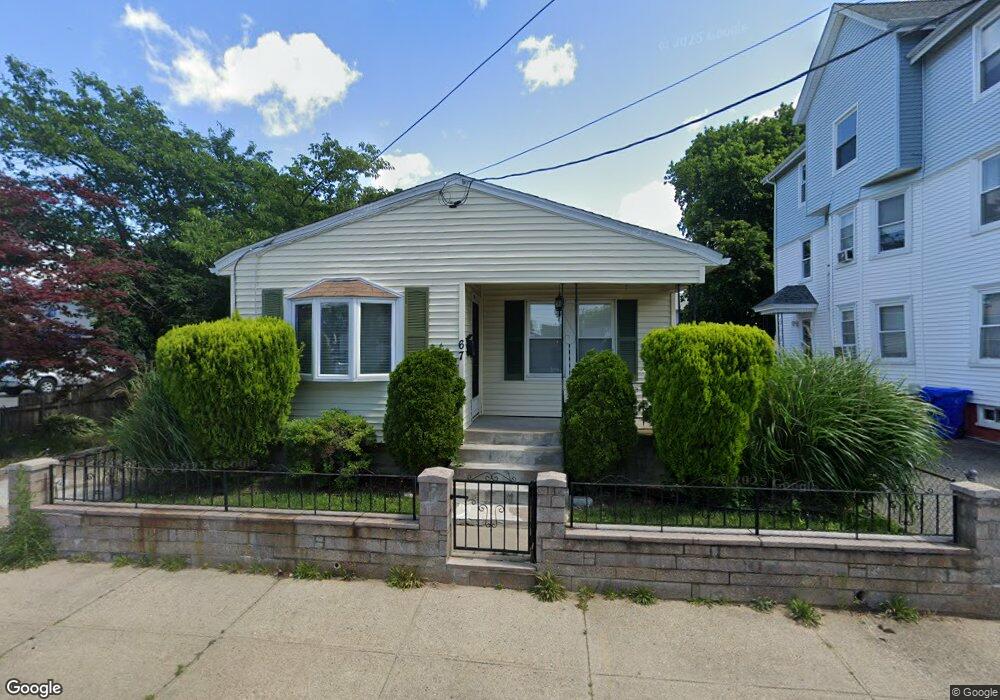 67 Chandler Ave, Pawtucket, RI 02860 - photo 1