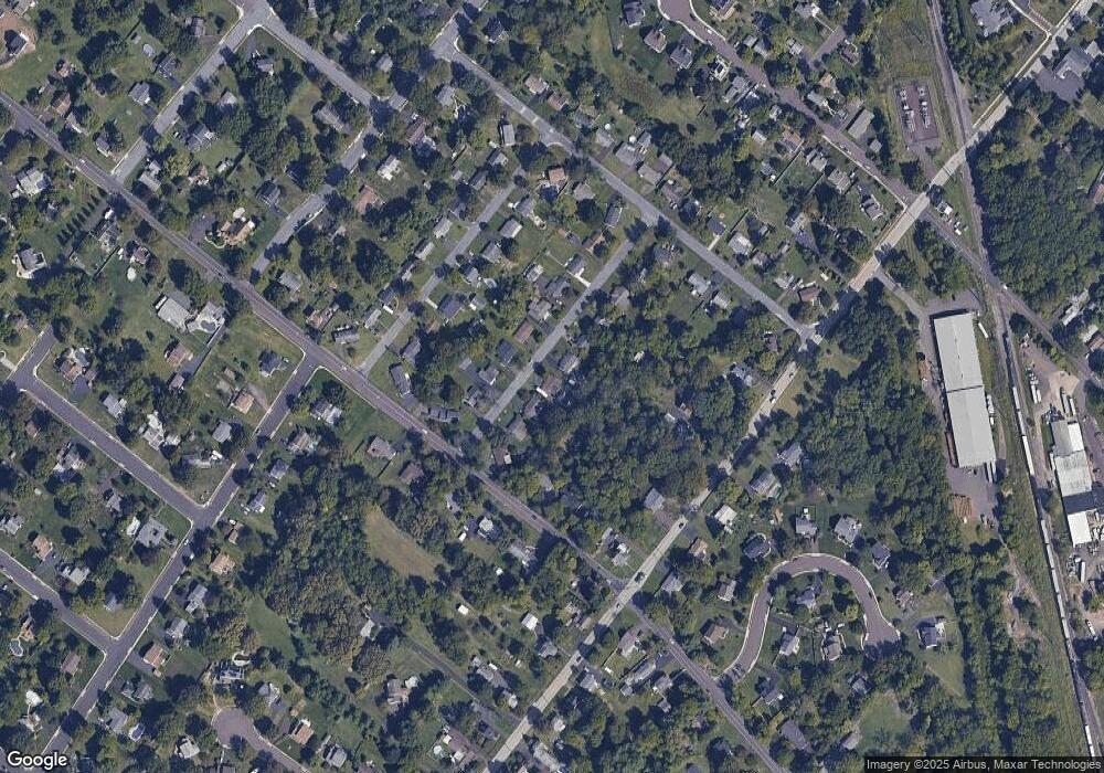 824 Dogwood Ln, Hatfield, PA 19440 - photo 1