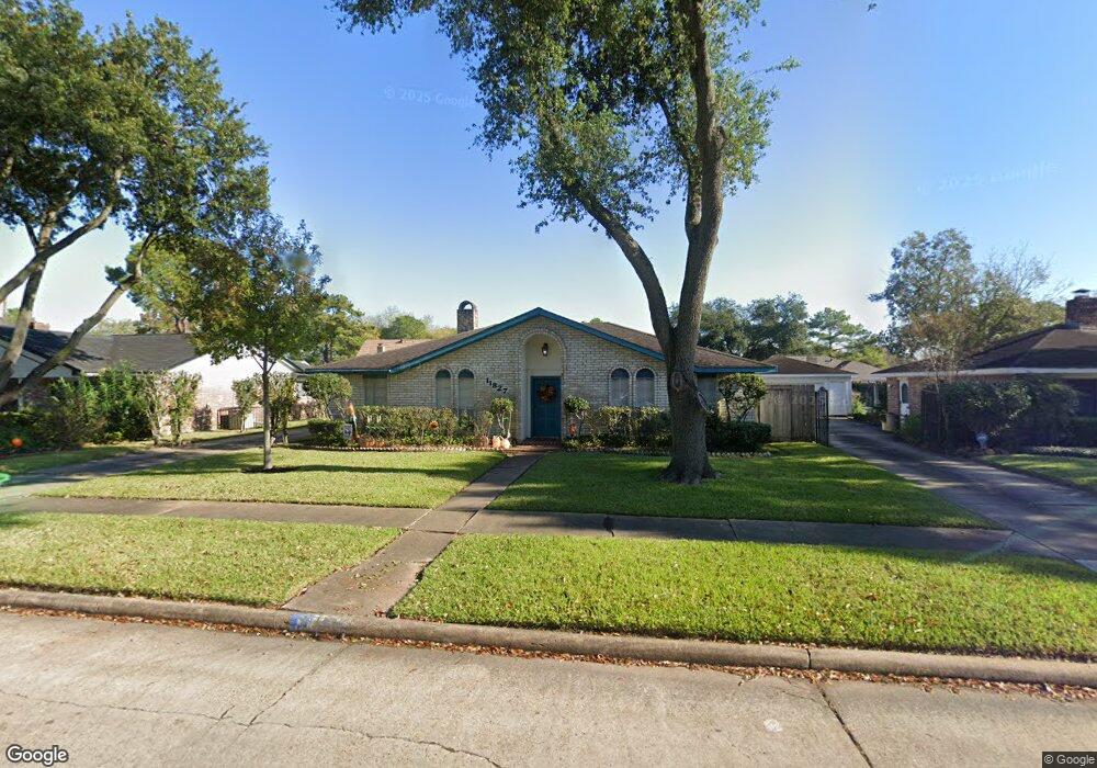 11827 Kirkway Dr, Houston, TX 77089 - photo 1
