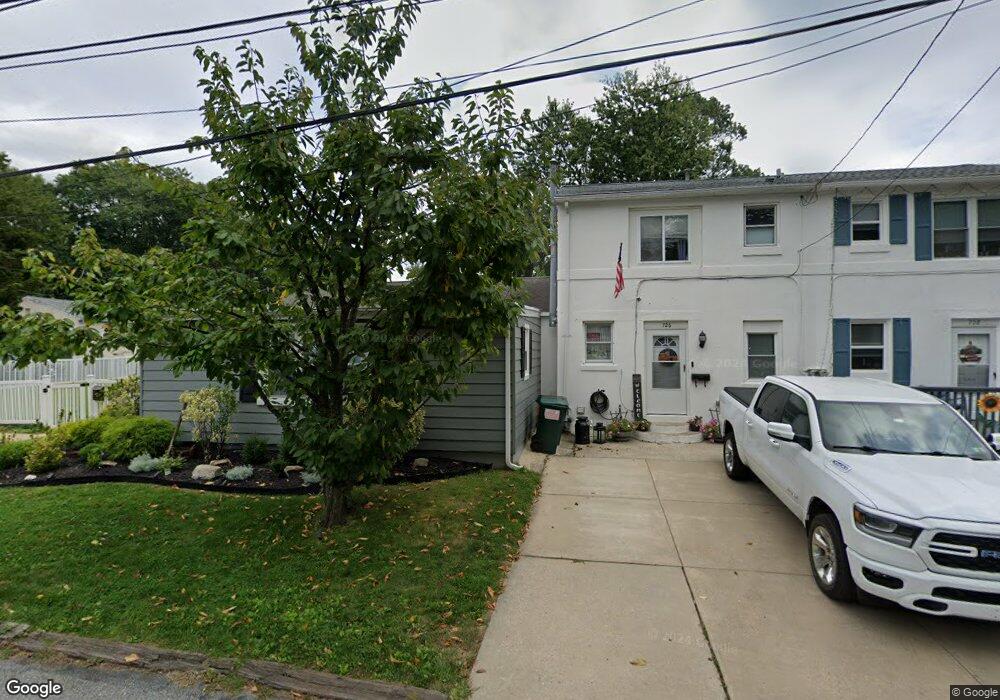 726 Pennsylvania Ave, Wallingford, PA 19086 - photo 1