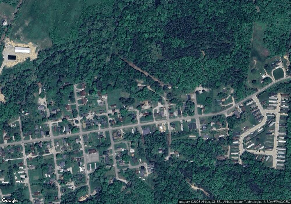 1337 Illinois Ave, Logan, OH 43138 - photo 1