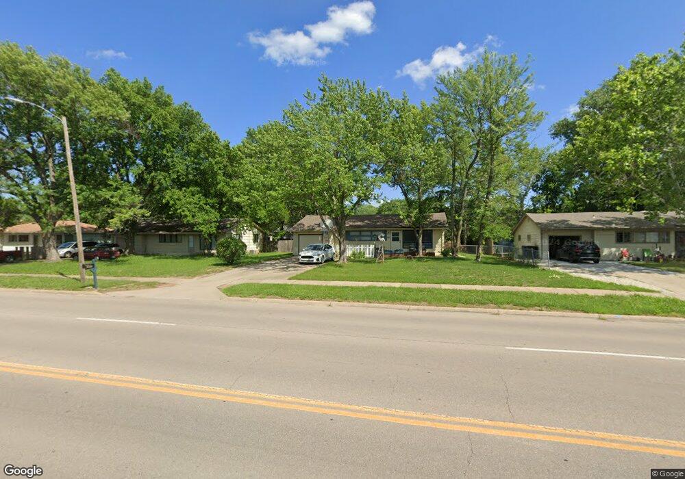 3412 SW Burlingame Rd, Topeka, KS 66611 - photo 1
